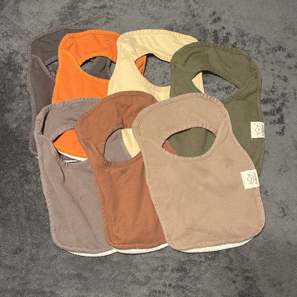 Overhead bibs set